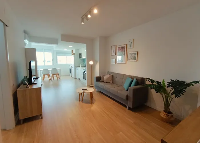 Play-Puig Beach Flat